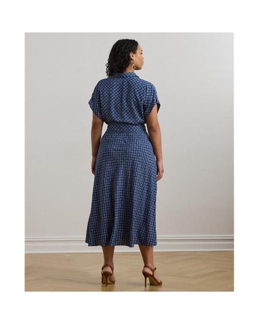 Taglie Plus - Abito in crêpe con stampa geometrica di Ralph Lauren in Blue