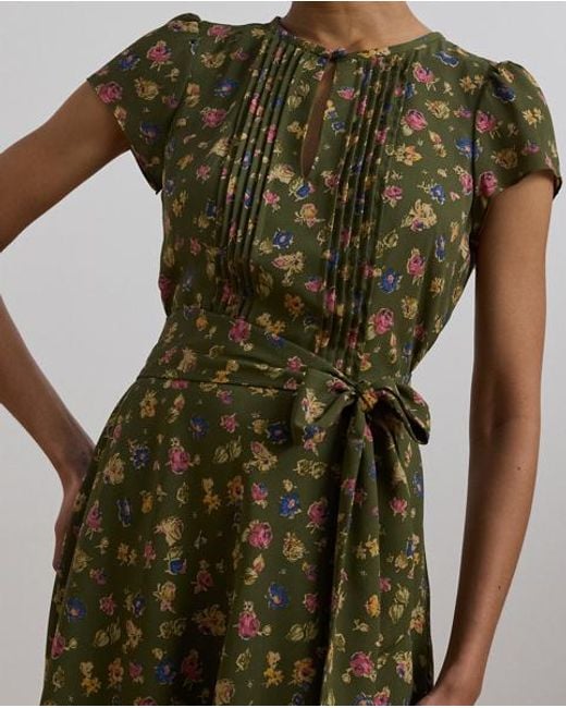 Ralph Lauren Green Geblümtes Kleid Aus Georgette Mit Gürtel