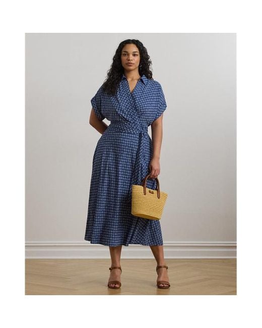 Taglie Plus - Abito in crêpe con stampa geometrica di Ralph Lauren in Blue