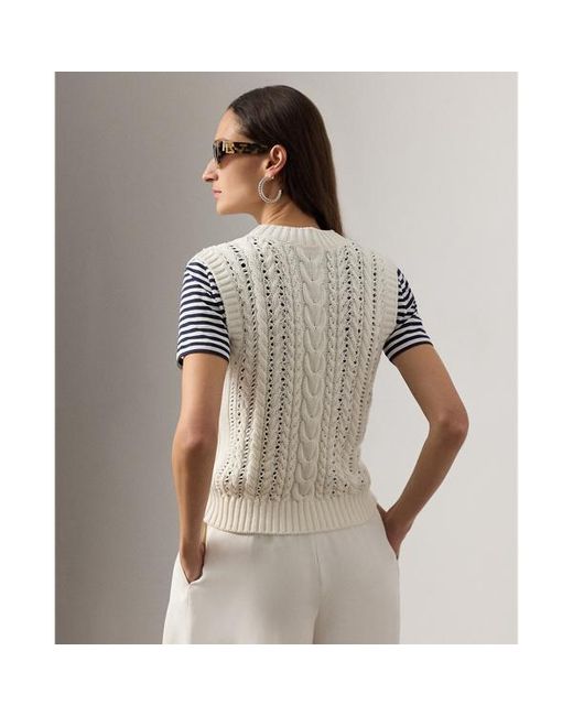 Gilet in maglia a trecce di cotone e seta di Ralph Lauren in White