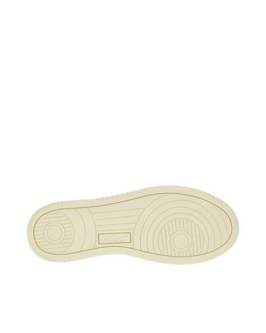 Autry White Medalist Low Leather Snekars for men