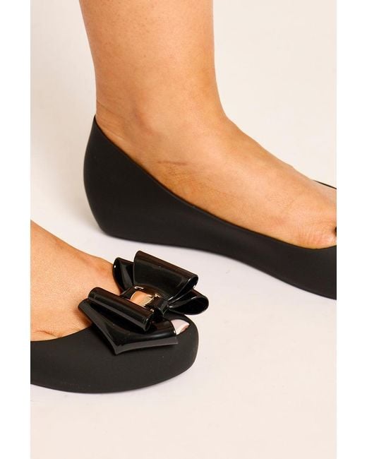 Rebellious Fashion Black Matte Bow Trim Detail Jelly Ballet Flats