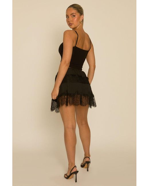 Rebellious Fashion Black Pleated Lace Hem Mini Skirt