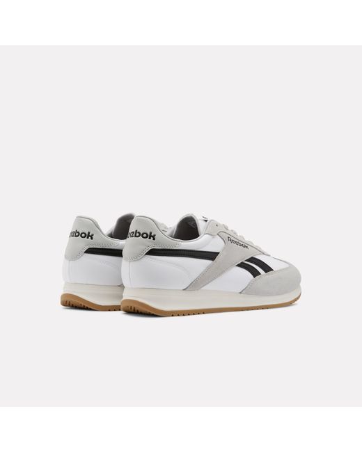 Reebok White World 70 Trainers