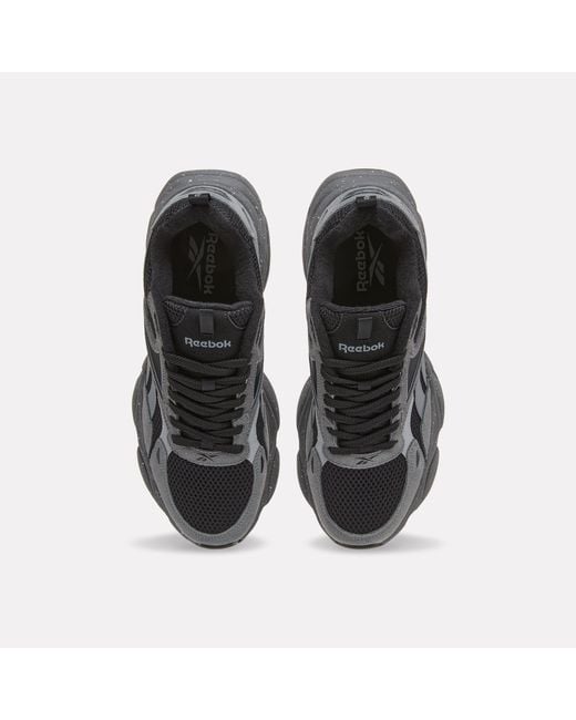 Reebok Gray Charge Run Trainer for men
