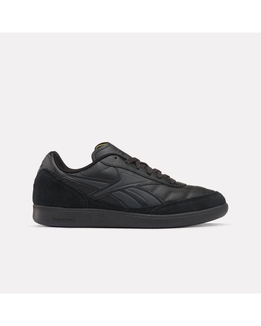 Reebok Black Finale Trainers