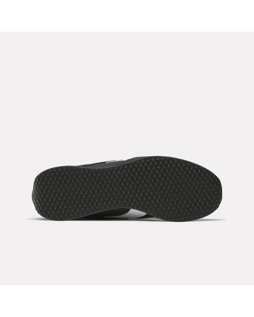Reebok Black R400 Trainers