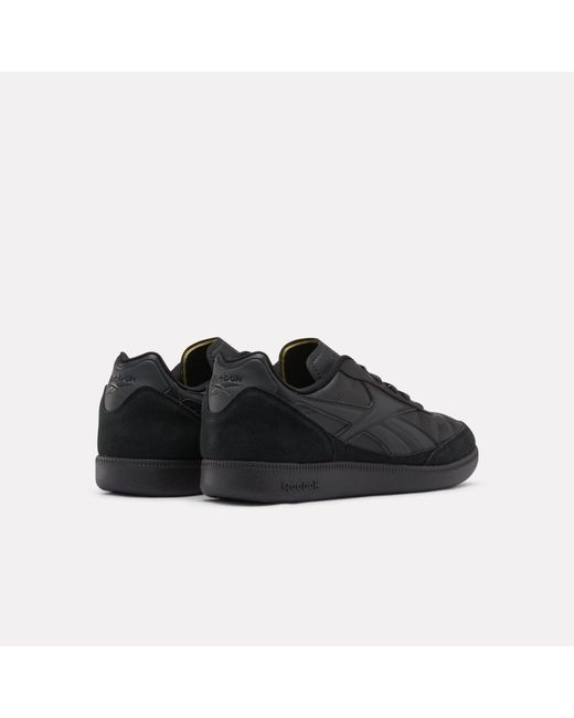 Reebok Black Finale Trainers