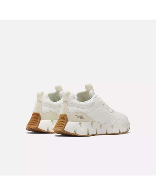 Reebok White Zig Dynamica Str Shoes