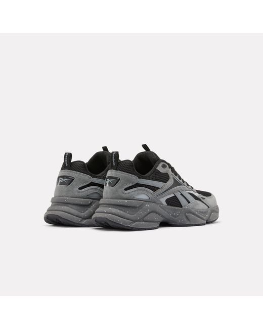 Reebok Gray Charge Run Trainer for men