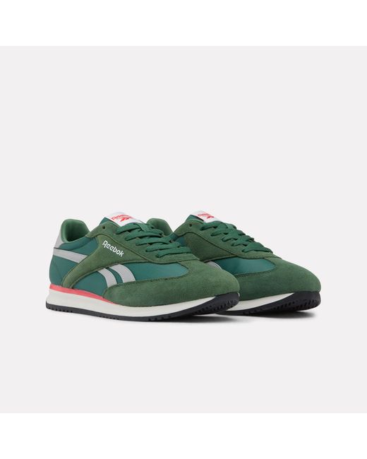 Reebok Green World 70 Trainers