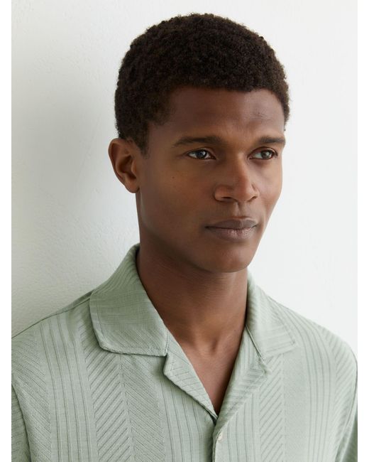 Reiss Green Jacquard Cuban-Collar Shirt for men