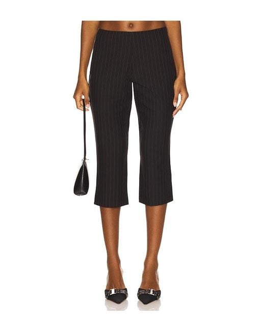Nia Black Cruz Capri