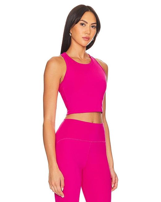 Camiseta tirantes powerbeyond strive Beyond Yoga de color Pink