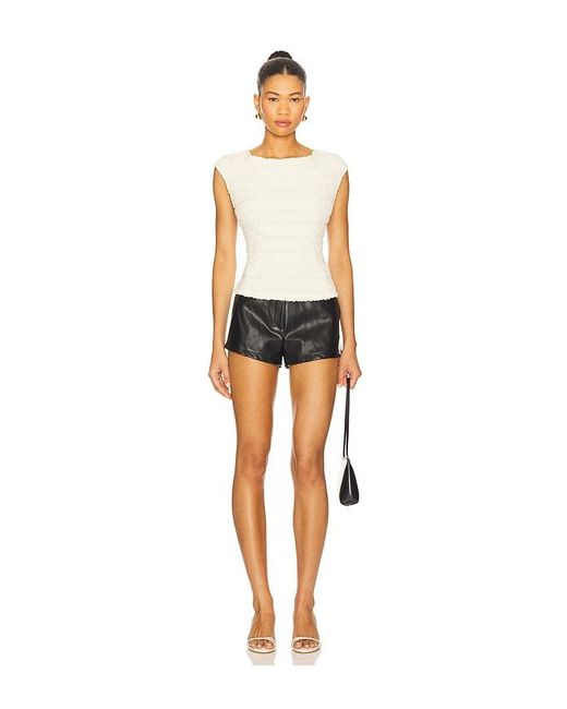 Lioness Black Leo Short