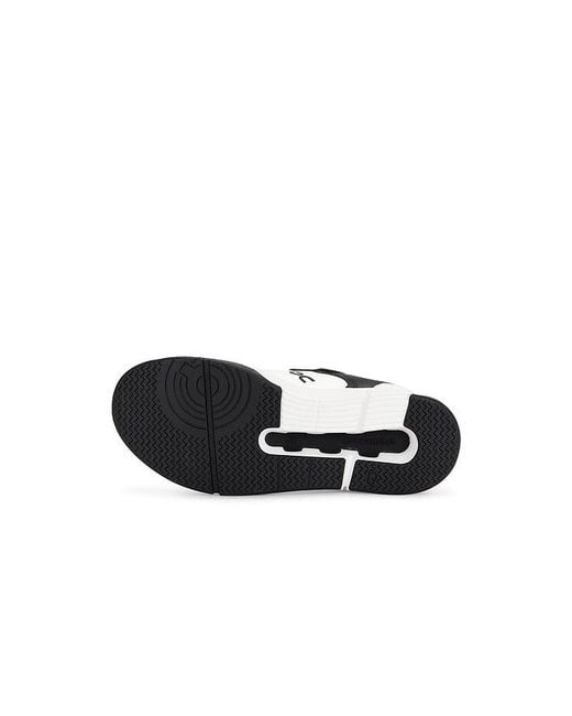 On Shoes White The Roger Clubhouse Sneaker