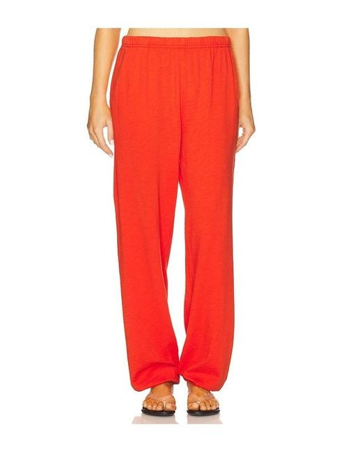ÉTERNE Red Hosen Vinny