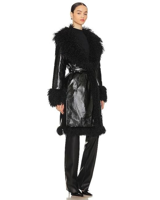 OW Collection Black Freya Faux Fur Coat
