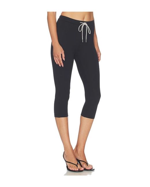 Area Black Brunch Capri