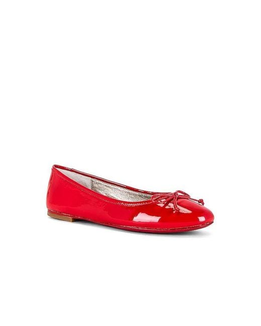 Raye Red Flach Natalia