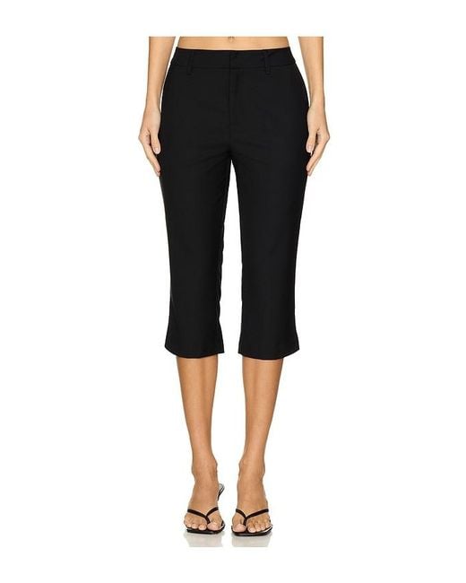 Nia Black Cruz Capri