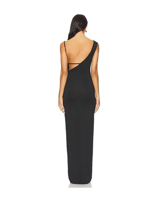 ROBE AVYA en Black superdown