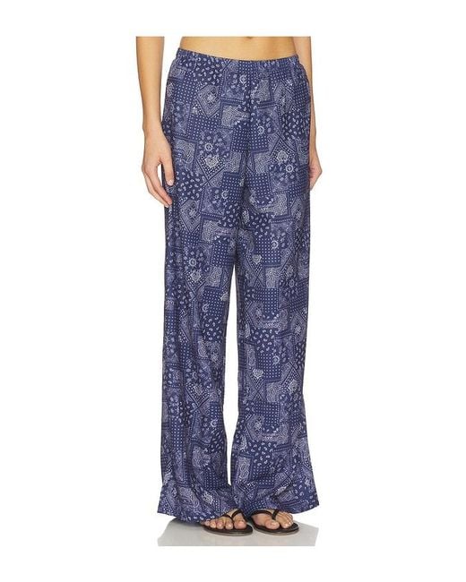 superdown Blue Hose Amadee