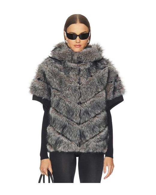 Jocelyn Gray Faux Fox Hooded Chevron Short Sleeve Jacket