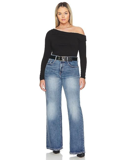 Bria Essential Top en Black AFRM