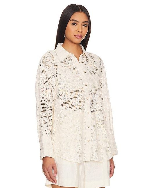 Free People Natural BUTTON-DOWN-HEMD MIT SPITZE IN YOUR DREAMS