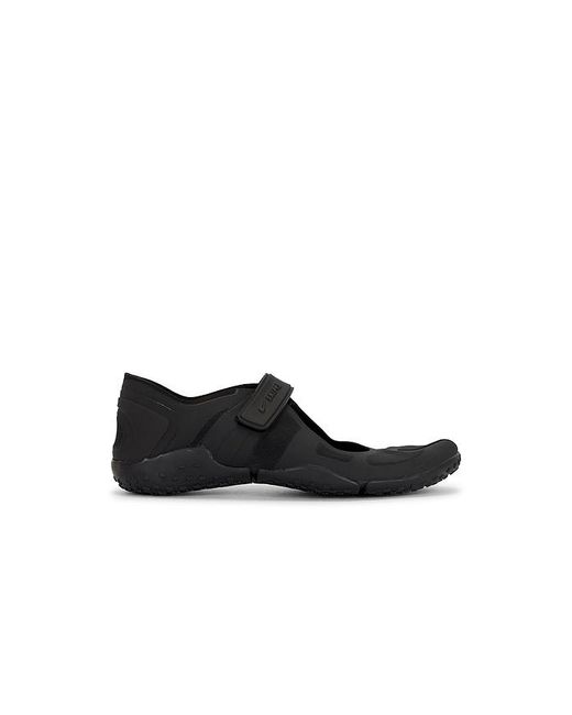 NikeSKIMS Black Rift Mesh Sneaker