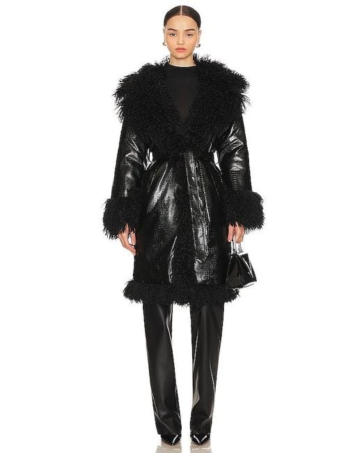OW Collection Black Freya Faux Fur Coat