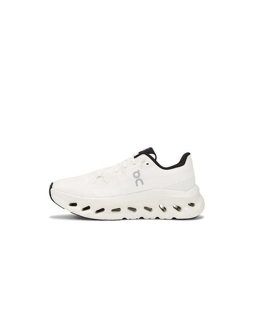 On Shoes White Cloudtilt Sneaker