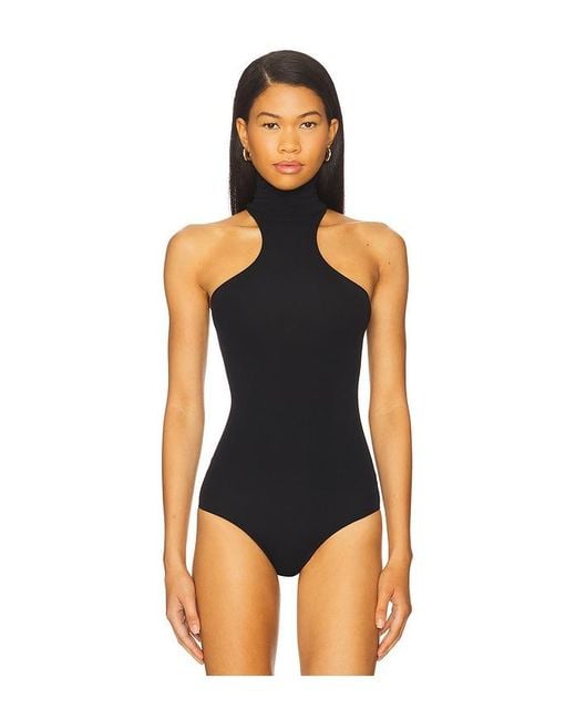BODY en Black. Commando