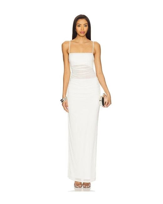 ROBE JENNAN en White AFRM