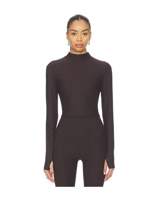 Beyond Yoga Black Featherweight Moving On Cropped Pullover