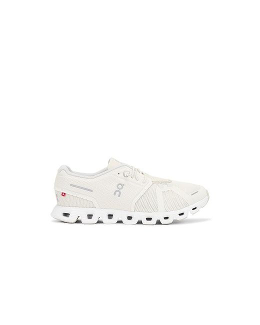 On Shoes White Cloud 5 Sneaker for men