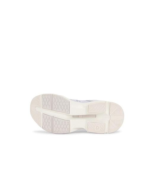 On Shoes White Cloudpulse Sneaker