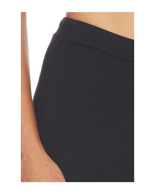 Area Black Brunch Capri