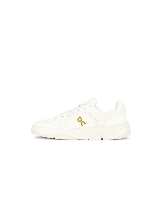 On Shoes White The Roger Clubhouse Ace Sneaker