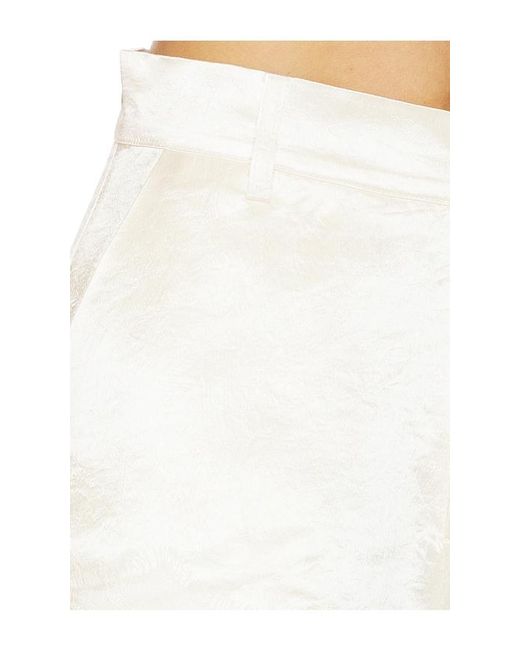 NonChalant Label White Corinna Short