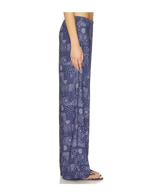 superdown Blue Hose Amadee