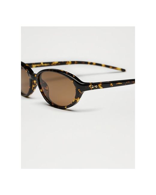 Chimi White Ellipse Sunglasses