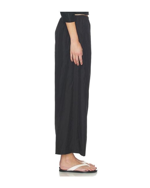 Theory Black Fluid Cropped Pants
