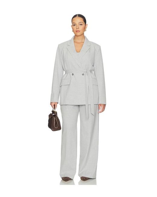 GOOD AMERICAN White Essential Suiting Belted Blazer