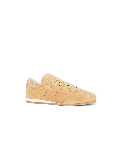 Common Projects White Schuh Driving