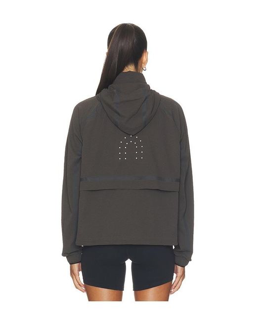 On Shoes Black Performance Volt Jacket