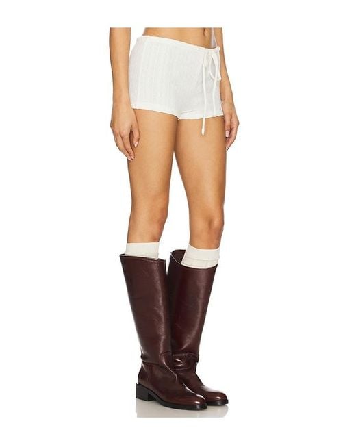 Lioness White Wolfgang Short