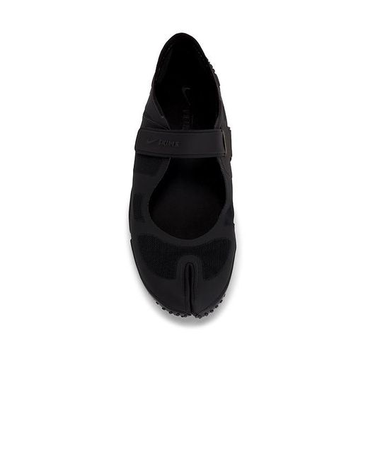 NikeSKIMS Black Rift Mesh Sneaker