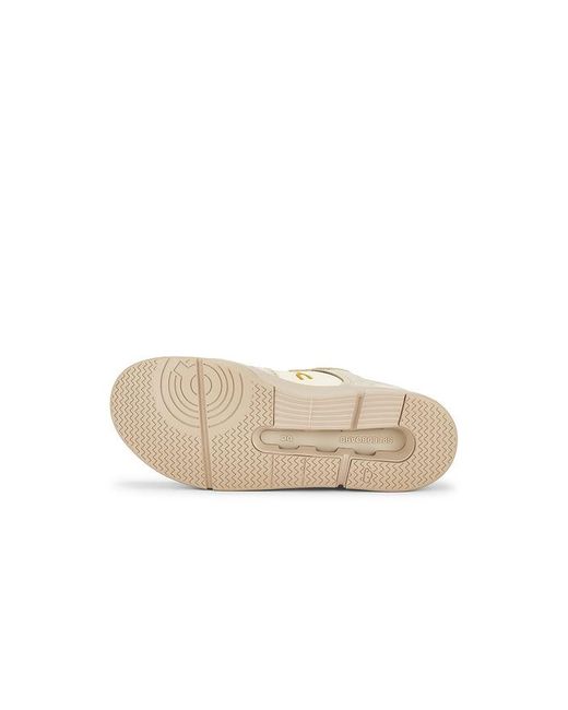 On Shoes White The Roger Clubhouse Ace for men